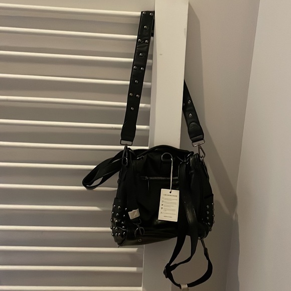 New eco-friendly leather backpack and crossbody bag - Picture 2 of 7